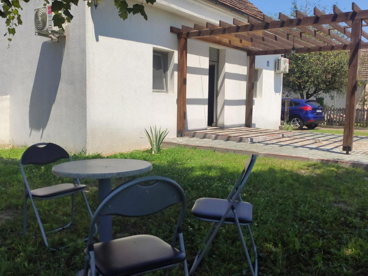 Apartmani Nova Topola Buitenkant foto